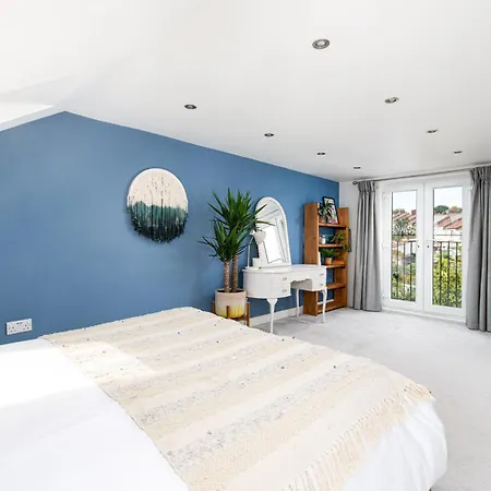 Charming Family Home With Stoves, Garden & Parking Bristol Exterior photo