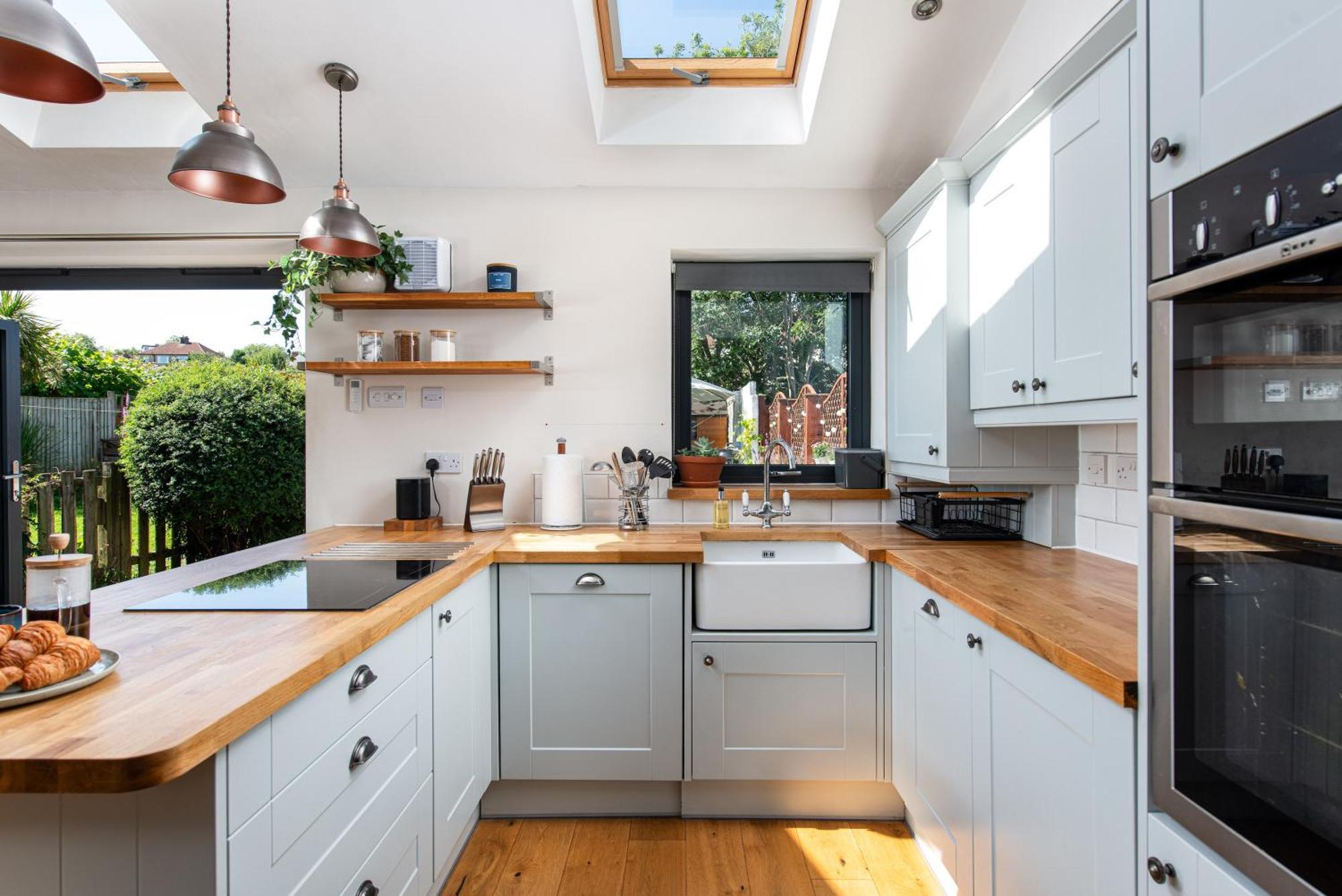 Charming Family With Stoves, Garden & Parking Apartment