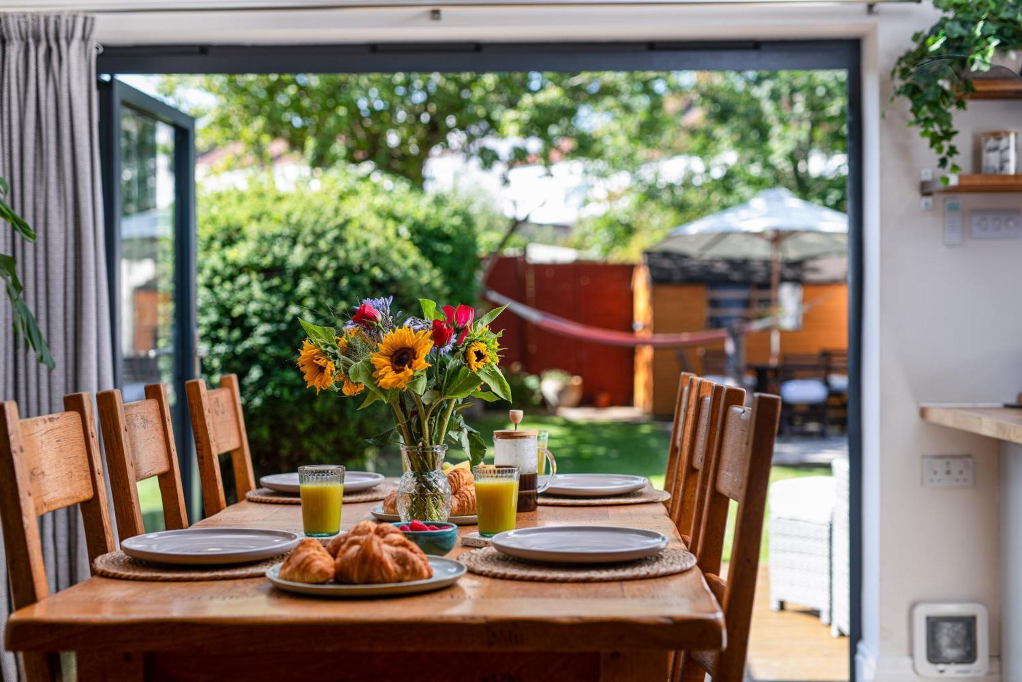 Charming Family With Stoves, Garden & Parking Appartement Bristol